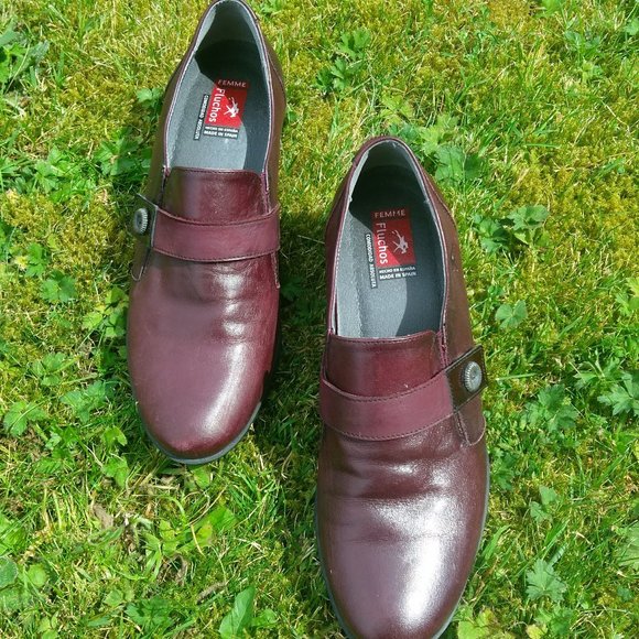 Plum Color Leather Mid-Heeled Shoes Made in Spain - Picture 4 of 4